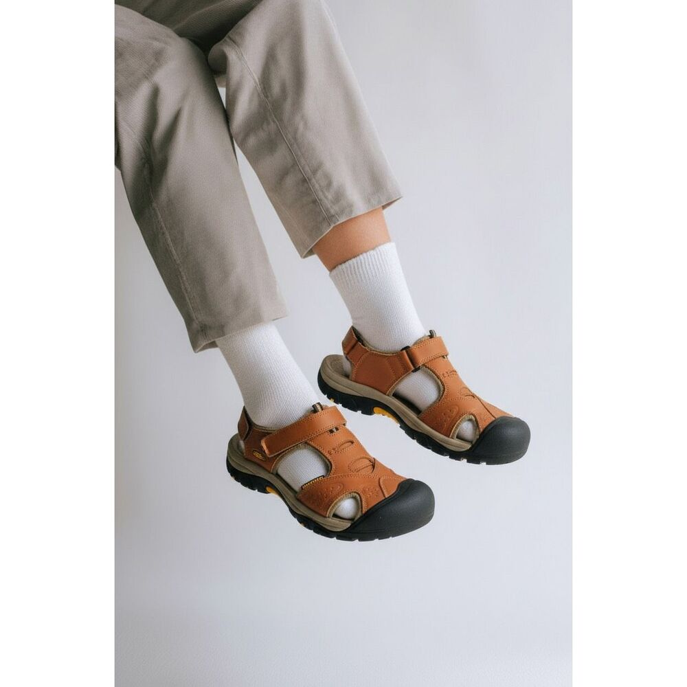 Fashion Men’s Closed toe Sandals Sz 44(11) NWOT